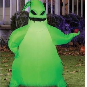 Disney airblown inflatable oogie boogie nightmare before Christmas